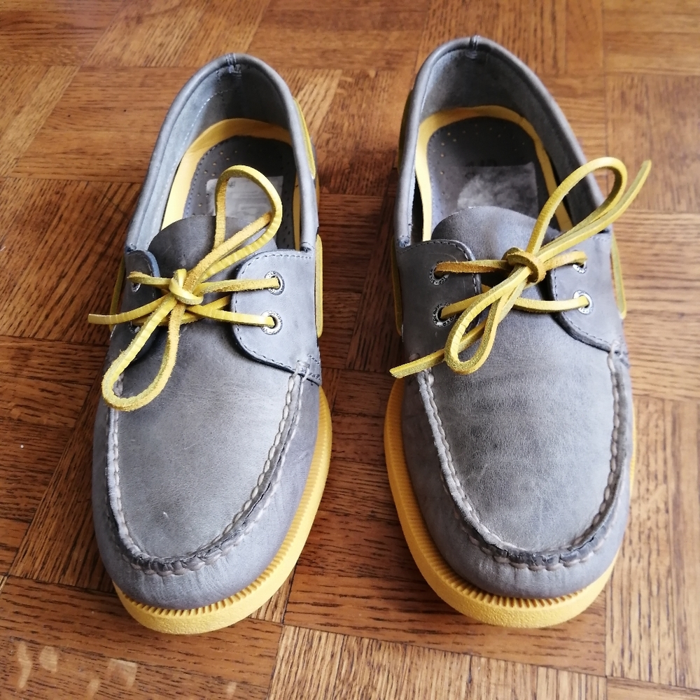 Sperry Topsider Boat Shoes 9US